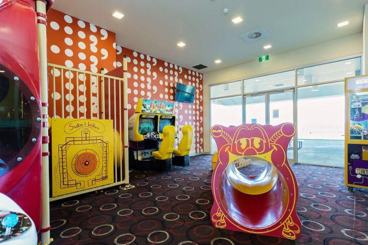 Mantra Melbourne Melton Hotel Exterior photo